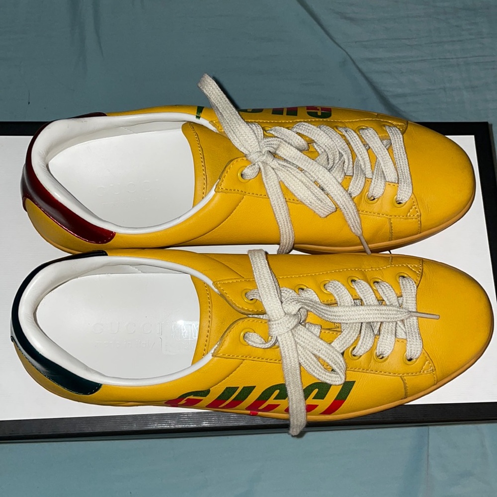 Authentic gucci ACE sneakers